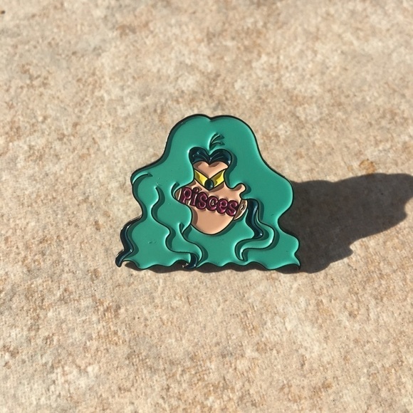 Sailor Pisces Soft Enamel Pin - Picture 3 of 3